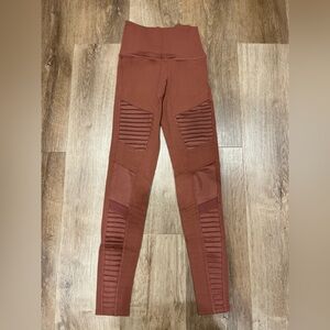 ALO Yoga Rust Leggings
